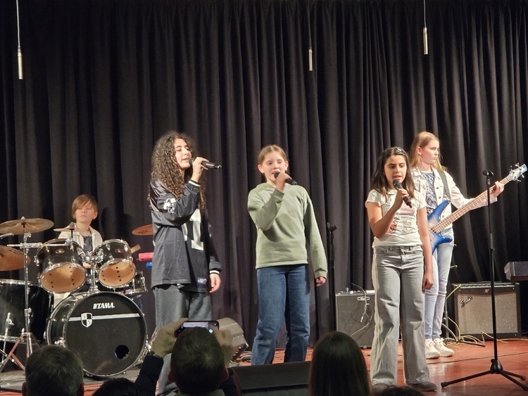 Performance3 (750x563) d