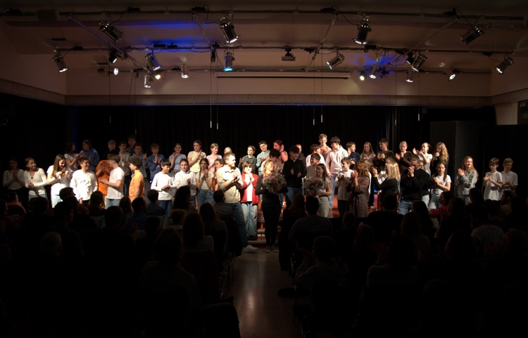 Theaterabend (750x481) f